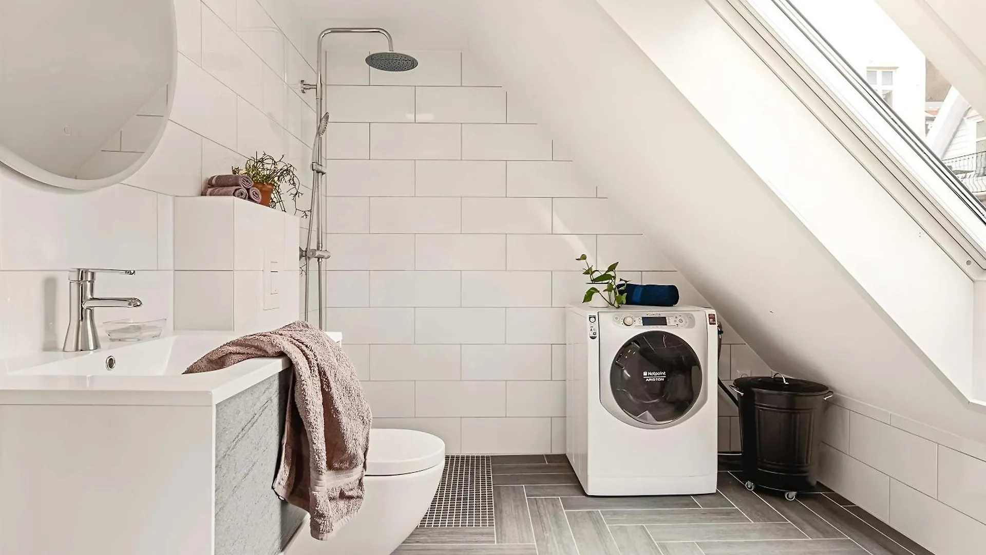 Design Apartment By Bryggen - View & Location Bergen