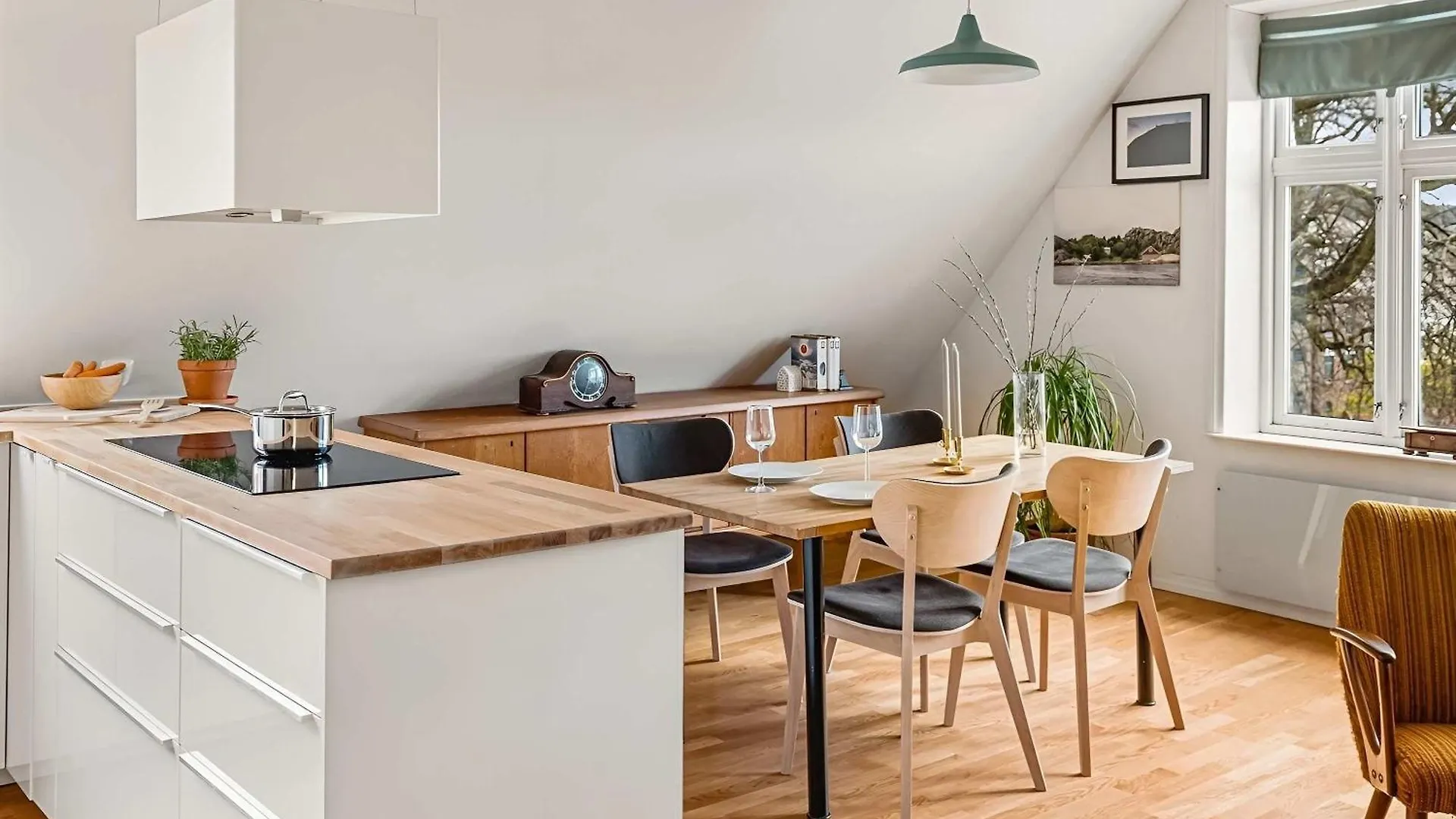 Design Apartment By Bryggen - View & Location Bergen